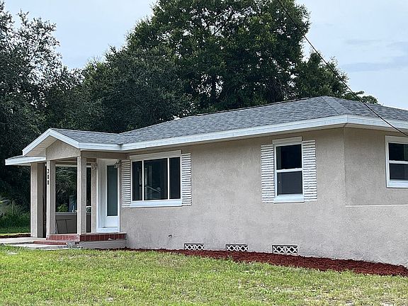 3rd image of 200 Birch Ave