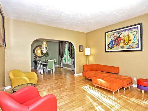5th image of 40 Penniman Cir