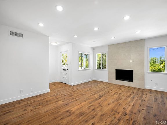 5th image of 10404 Leolang Ave