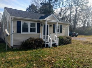 221 S Mesa Dr, Hopewell, VA 23860