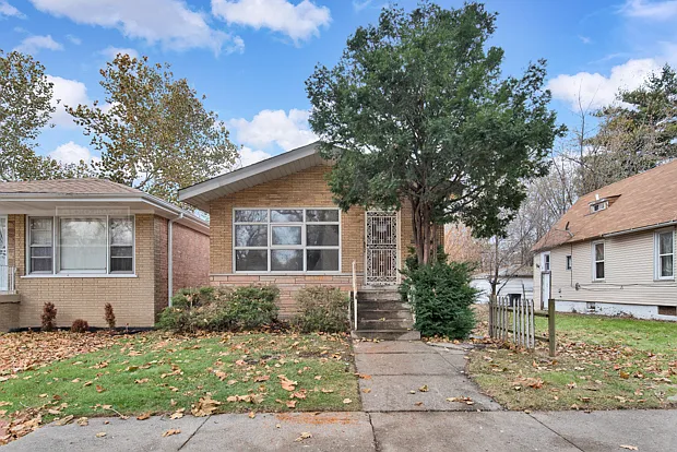 12154 S Emerald Ave photo 1