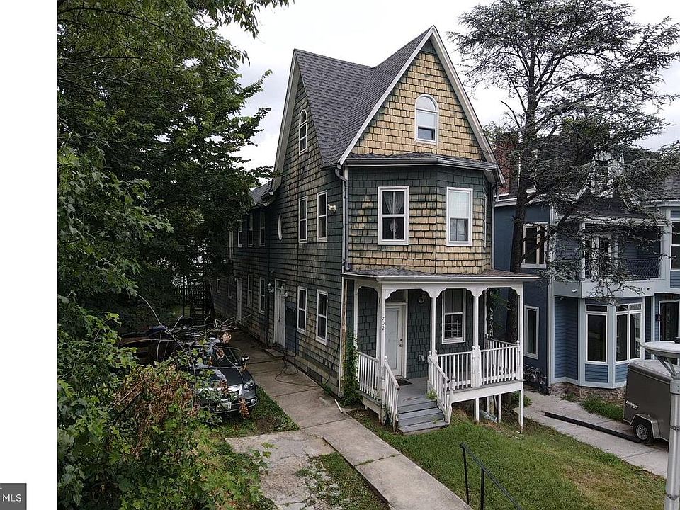 1st image of 702 Homestead St