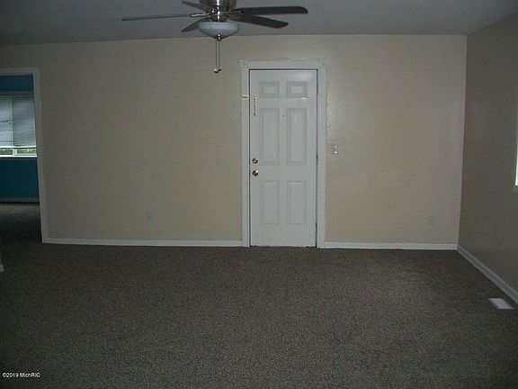2nd image of 804 Chatham St NW