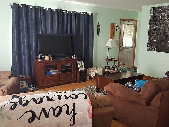 5th image of 1452 Woodland Dr