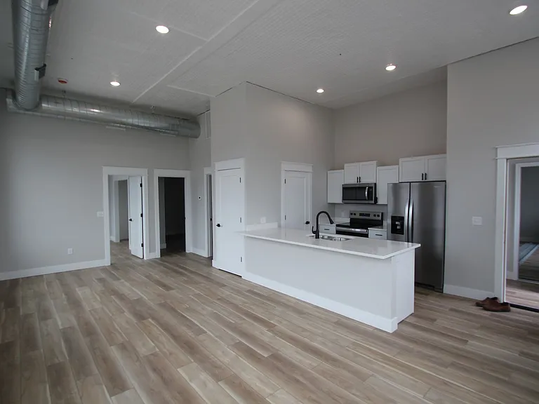 113 E Main St #1 — Photo 5
