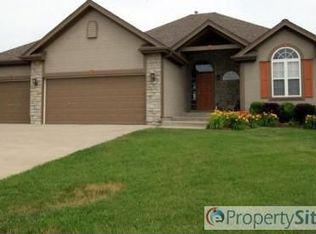 7345 N Wallace Ave, Kansas City, MO 64158