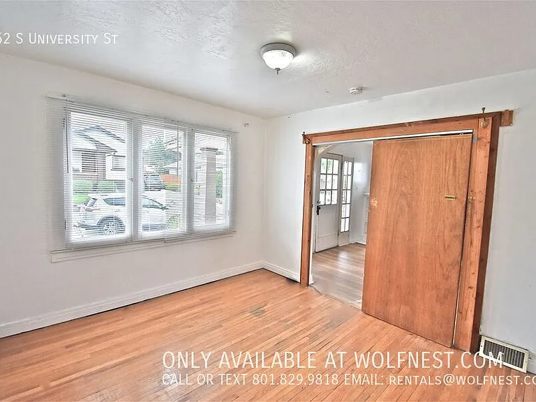 462 S University St — Photo 10