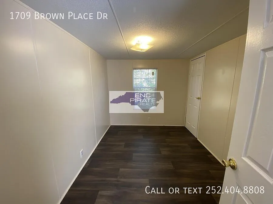 3 bed, $1,250 — Photo 4