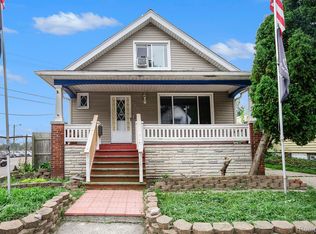 15250 Maplewood Ave, Eastpointe, MI
