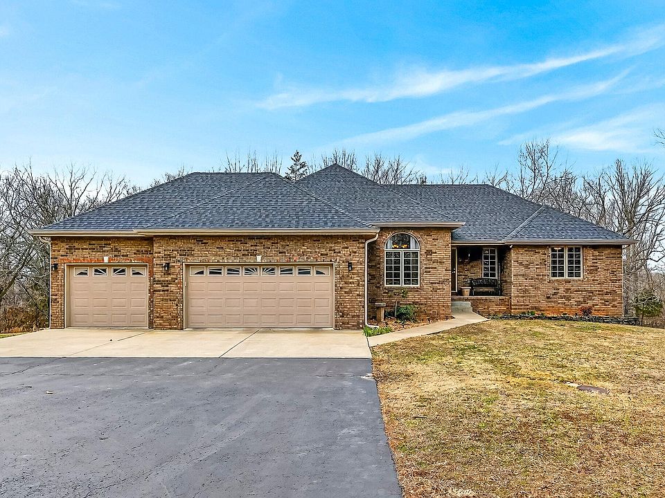 1st image of 997 S Oak Ridge Road