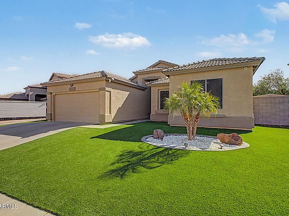 2nd image of 1004 S 240TH Drive