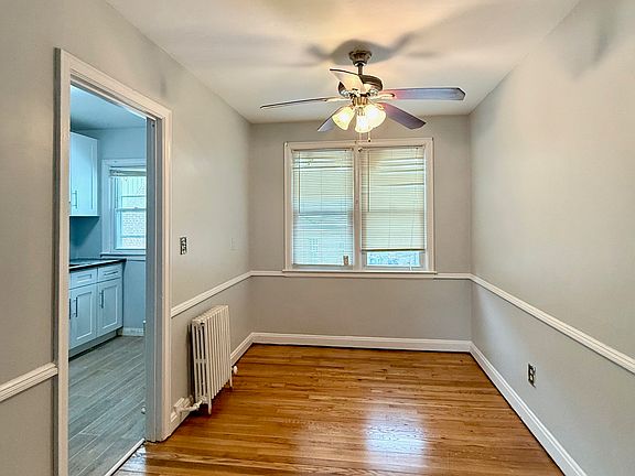 3rd image of 221 Huntington Rd #A