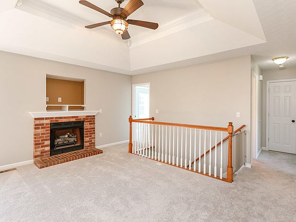 3rd image of 99 Northcountry Dr