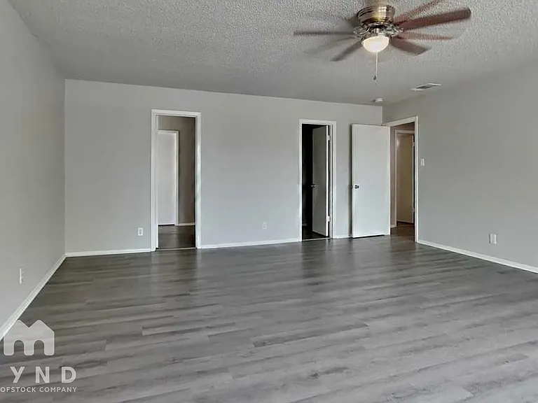 8031 Manderly Pl — Photo 10