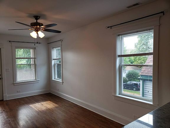 3rd image of 628 N Humphrey Ave