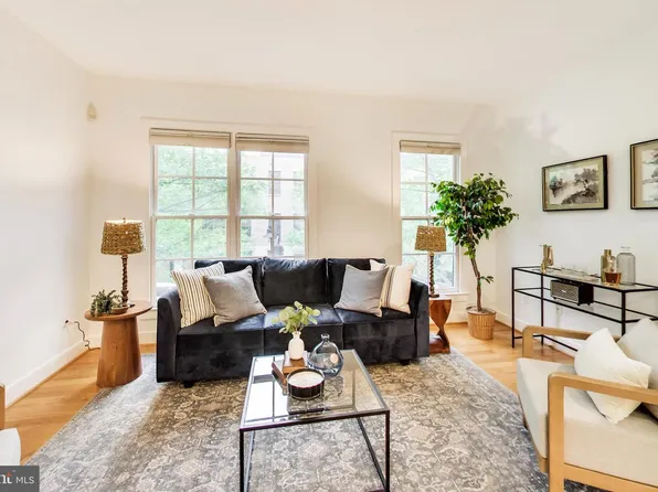 4408 Longfellow St, Hyattsville, MD 20781