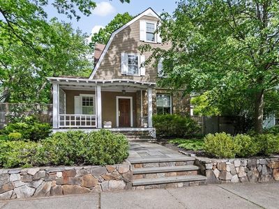 26 Saxon Rd, Newton, MA, 02461