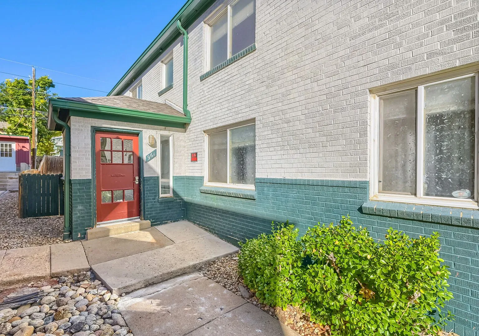 2-Bedroom University Hill Condo Near CU Boulder w/ Brand-New Paint & In-Unit Laundry! — Photo 2