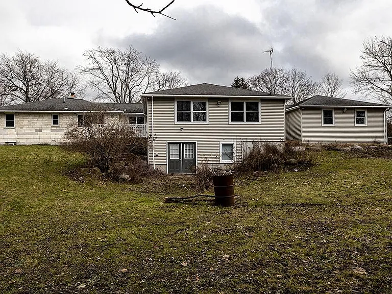 4559 Makyes Rd — Photo 2