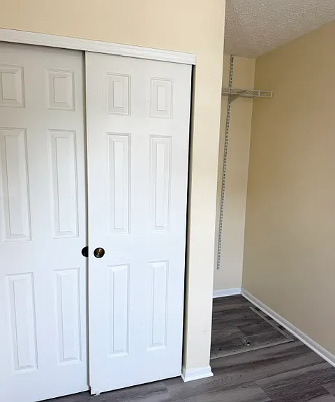 6722 Lagrange Dr — Photo 3
