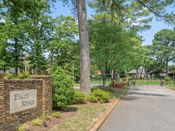 2490 Eagleridge Ln, Cordova, TN 38016