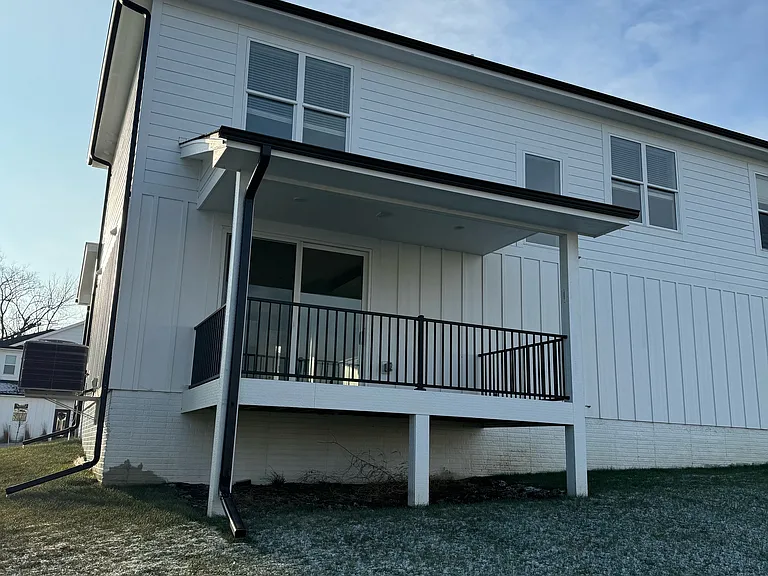 909 Ledgestone Ct — Photo 3