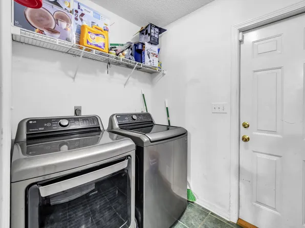 531 Gallant Fox Ln, Crestview, FL 32539