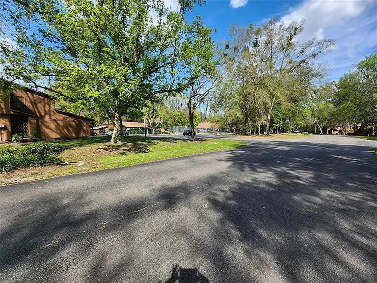 5823 SW 9th Pl #H-55 — Photo 46