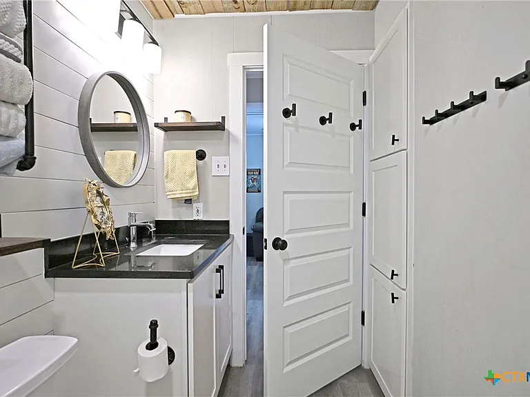 553 Scenic Dr — Photo 21