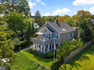 72 N Main St, New Hope, PA 18938