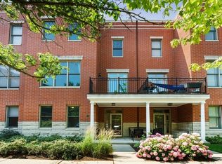 4010 N Clark St APT B, Chicago, IL