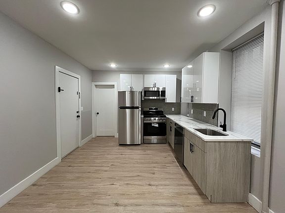 2nd image of 153 Summit Ave #2