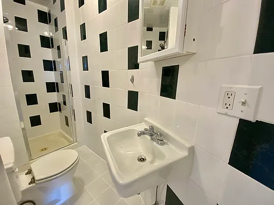 Rented by Corcoran | media 14