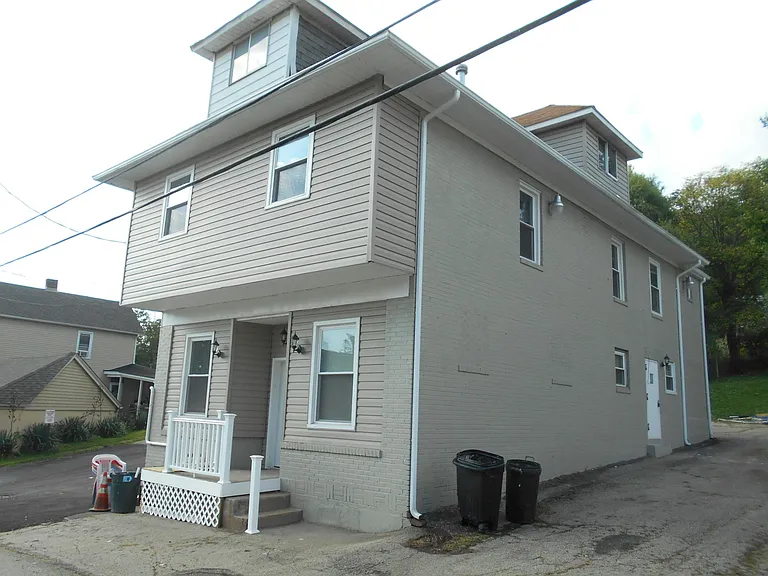 110 Congress St #4 — Photo 1