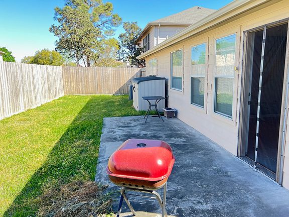 2nd image of 2030 Waverly Glend Dr #2030