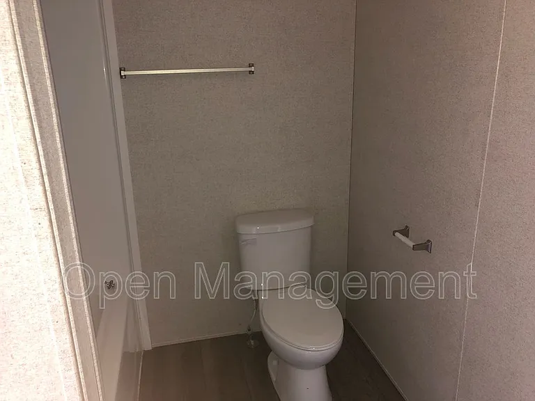 2700 Brookpark Rd #20 — Photo 8