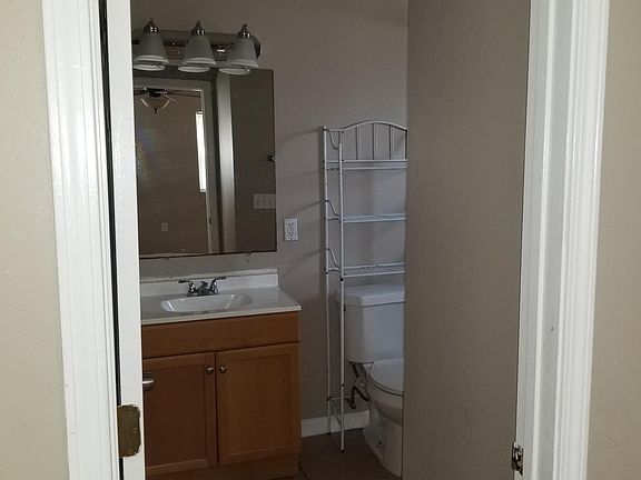 2nd image of 8001 Tarpon St