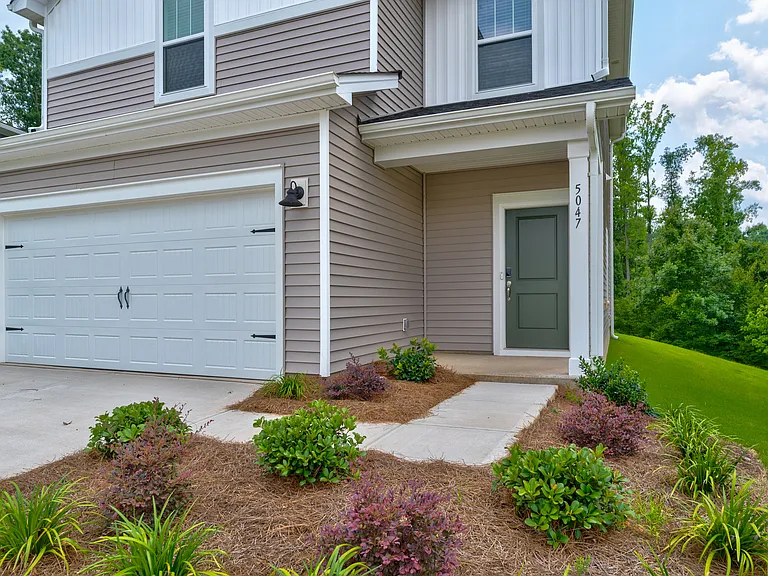 5047 Poplin Valley — Photo 3