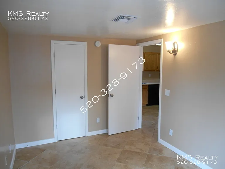 4107 E Los Robles St — Photo 14