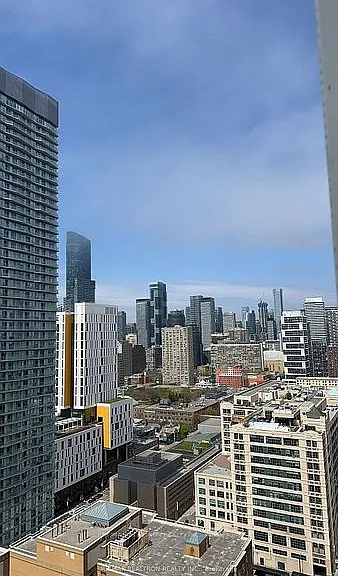 65 Mutual St #2906 — Photo 2