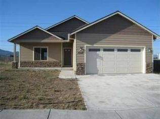2948 Agate Meadows Cir, White City, OR 97503