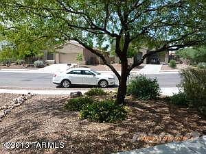FRONT YARD LOOKING ON STREET