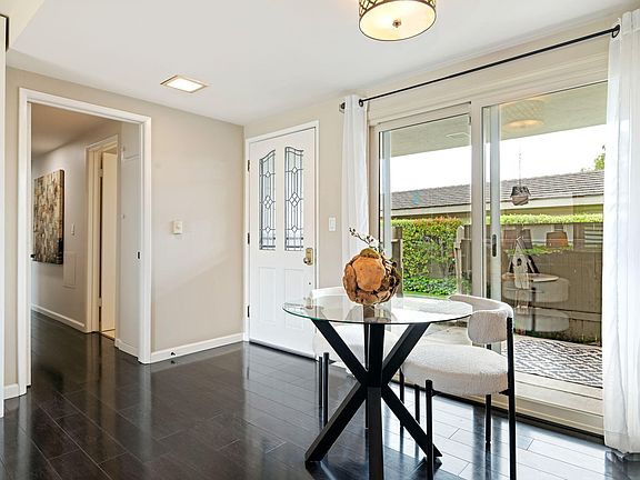 3rd image of 257 Moreton Bay Ln Unit 2