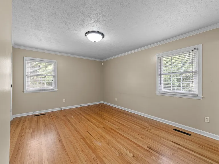 204 McNeill Rd — Photo 20