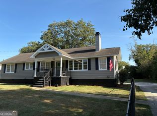 49 Parkway Dr, Toccoa, GA 30577