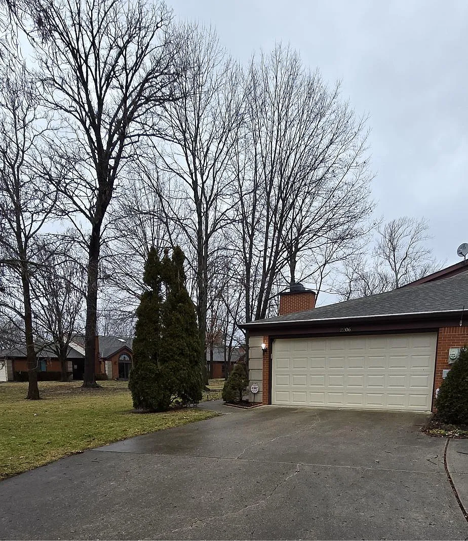 2206 Oak Run Pl photo 1