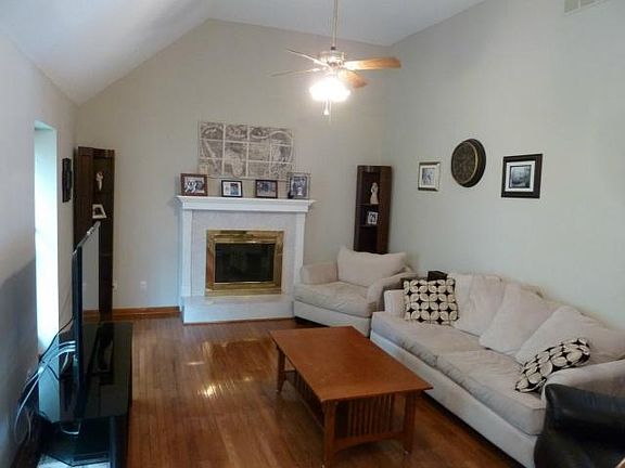 2nd image of 8617 Stearns Ave