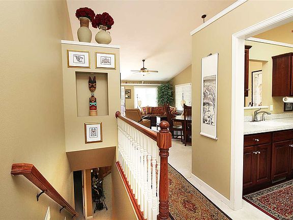 3rd image of 5406 Meadowlark Ln
