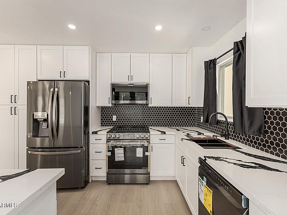 4th image of 7323 N 16TH Place