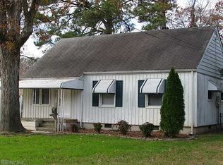 8207 Fernwood Dr, Norfolk, VA 23518